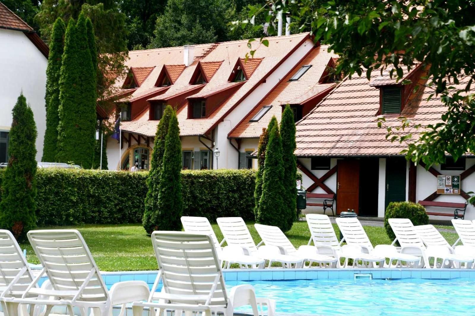 Abbazia Country Club Hotel Nemesnép Exterior foto